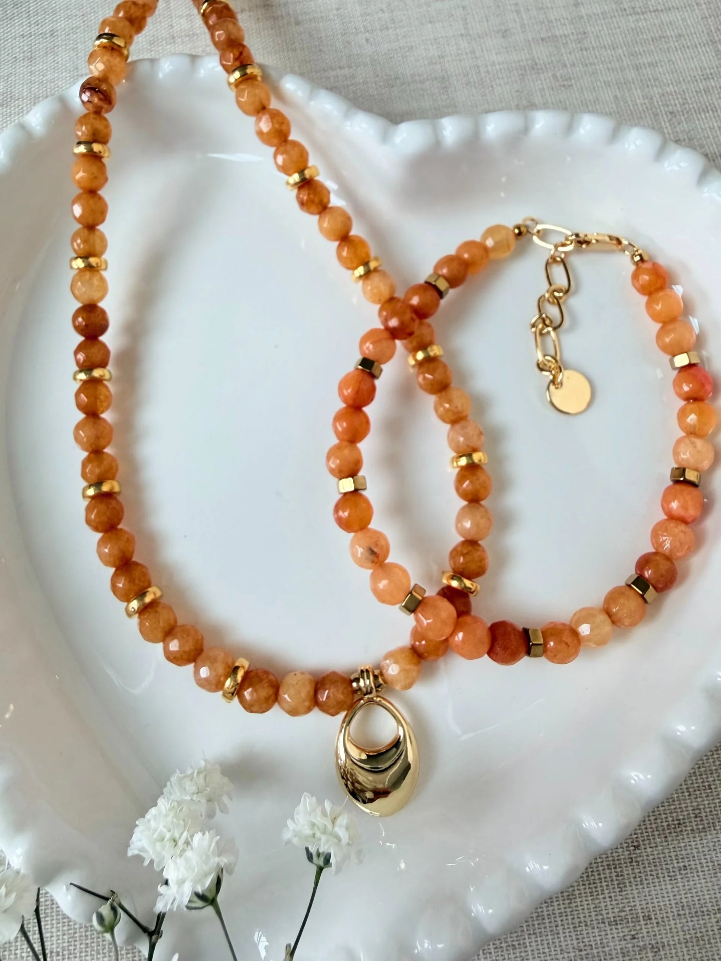 Givsy Gems - Orange Chalcedony Necklace
